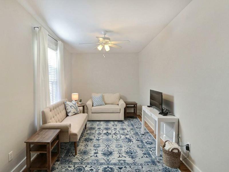Gallery - Parkside Manor Apartment
