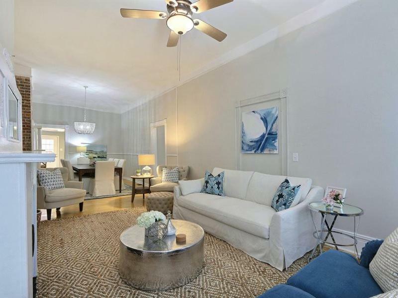 Apartment Gallery - Parkside Manor *