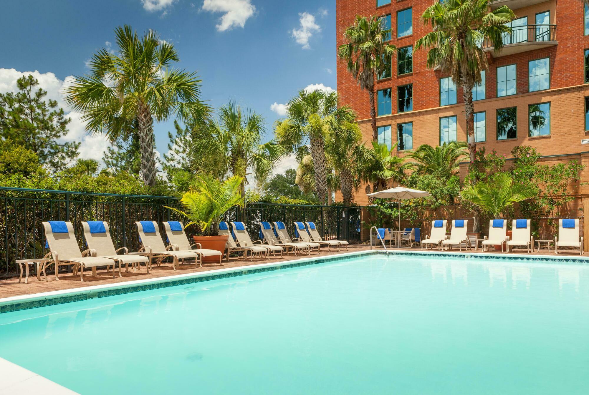 Hotel Marriott Riverfront 4*