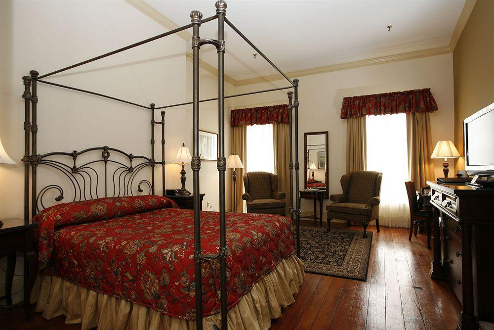 River Street (adults Only) Hotel Savannah