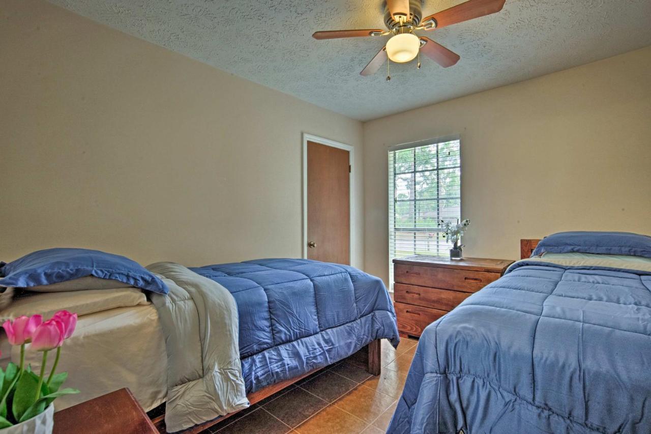Updated With Yard - Near River Street! * Savannah