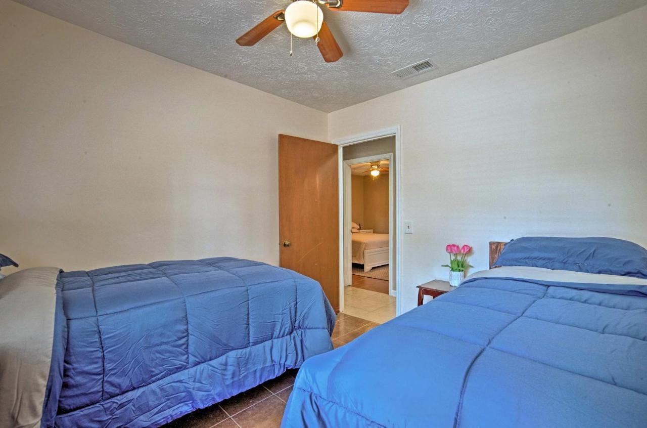 Updated With Yard - Near River Street! * Savannah