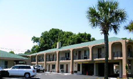 Americas Value Inn-savannah