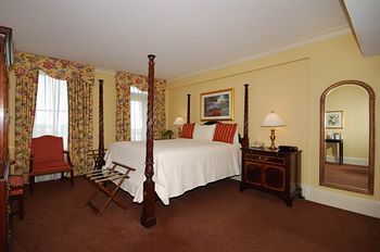 Planters On Reynolds Square (adults Only) Inn Savannah