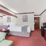 Microtel Inn & Suites by Wyndham Pooler/Savannah