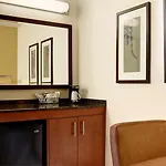 Hyatt Place Savannah Airport
