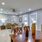 4 Bedroom Beauty Steps From The River