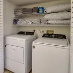 Savannah Vacation Rental About 8 Mi To River Street!