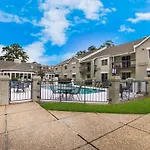 Mainstay Suites Savannah Midtown