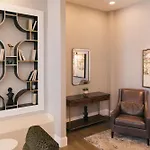 The Bluff Hotel Savannah, Tapestry Collection By Hilton