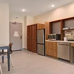Home2 Suites By Hilton Savannah Midtown, Ga