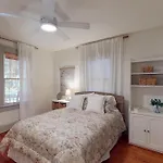 Mossy Oak Cottage