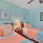 Picturesque Bungalow In Savannah