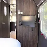 Silver Belle Airstream Glamper Near Tybee & City