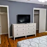 Spacious Retreat With Pool - 15 Min To Downtown