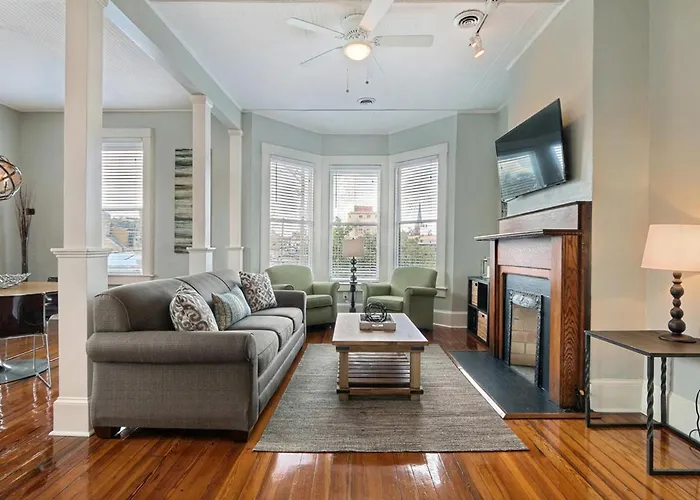 Lafayette Row Unit 3
