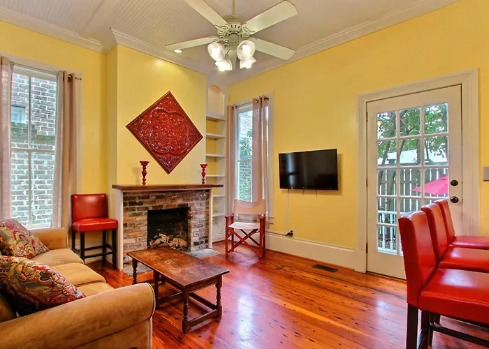 Washington Square Manor