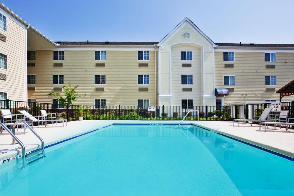 Candlewood Airport By Ihg Savannah