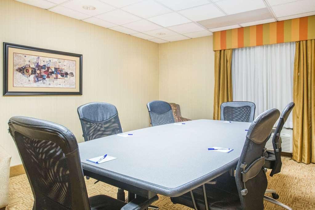 Baymont By Wyndham South 3*
