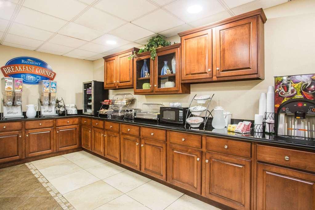 Baymont By Wyndham South Hotel 3*