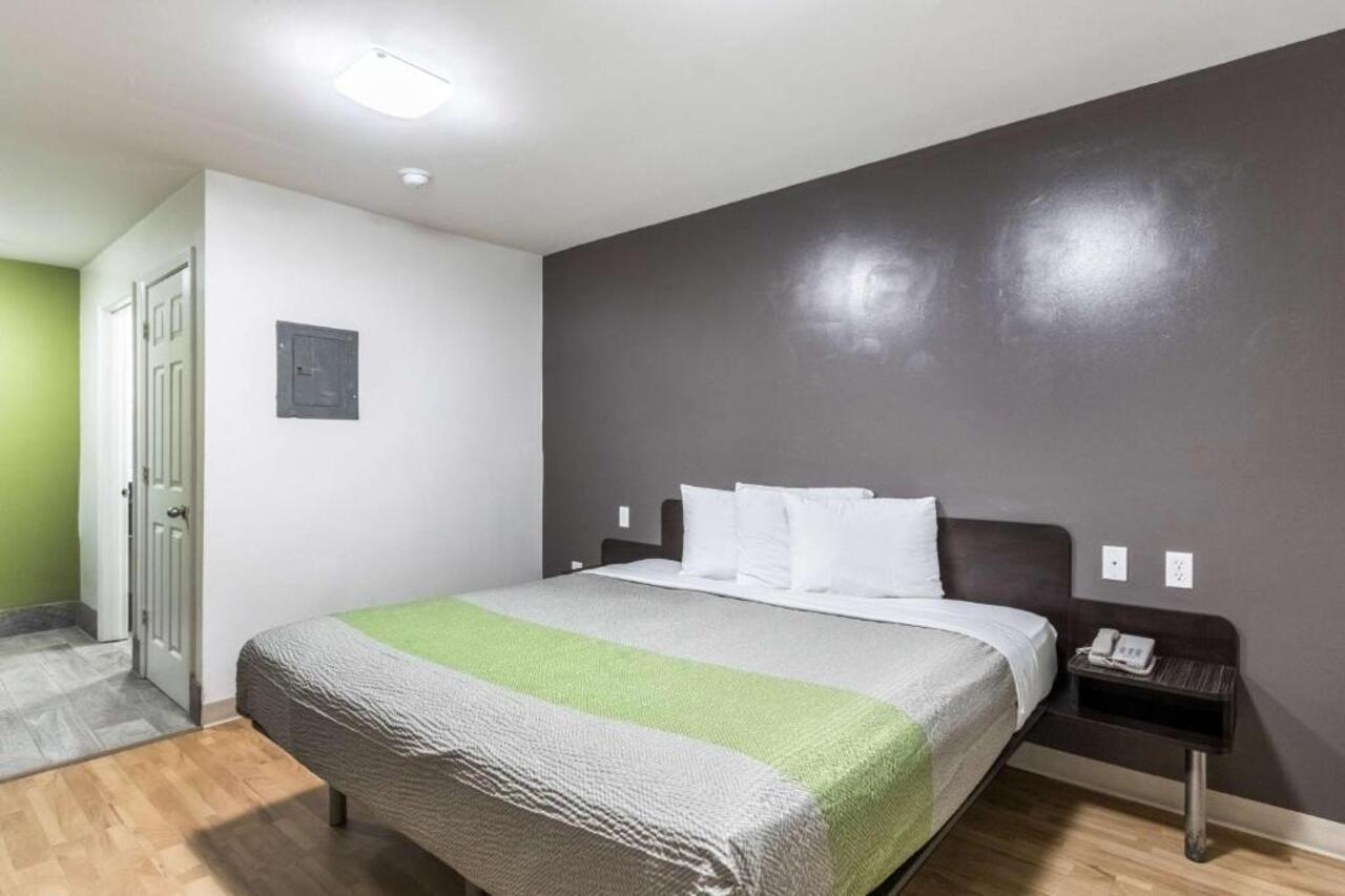 6-savannah, Ga Hotel