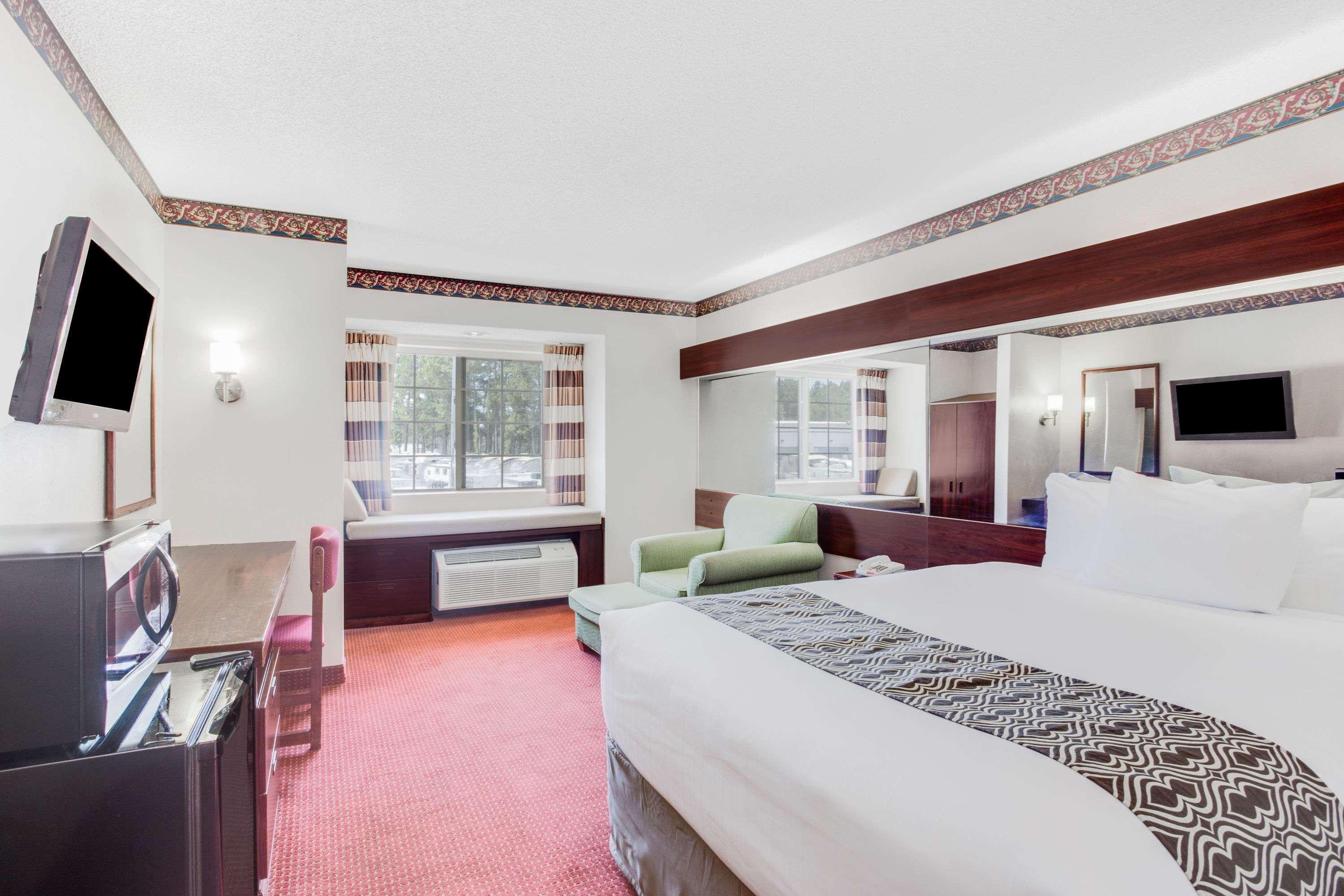 Microtel & By Wyndham Savannah/pooler Savannah