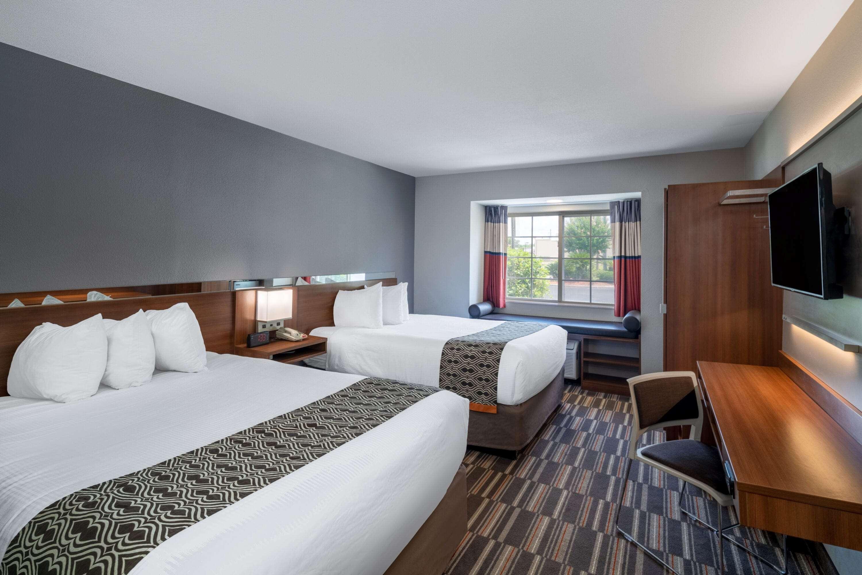 Microtel & By Wyndham Savannah/pooler 3*
