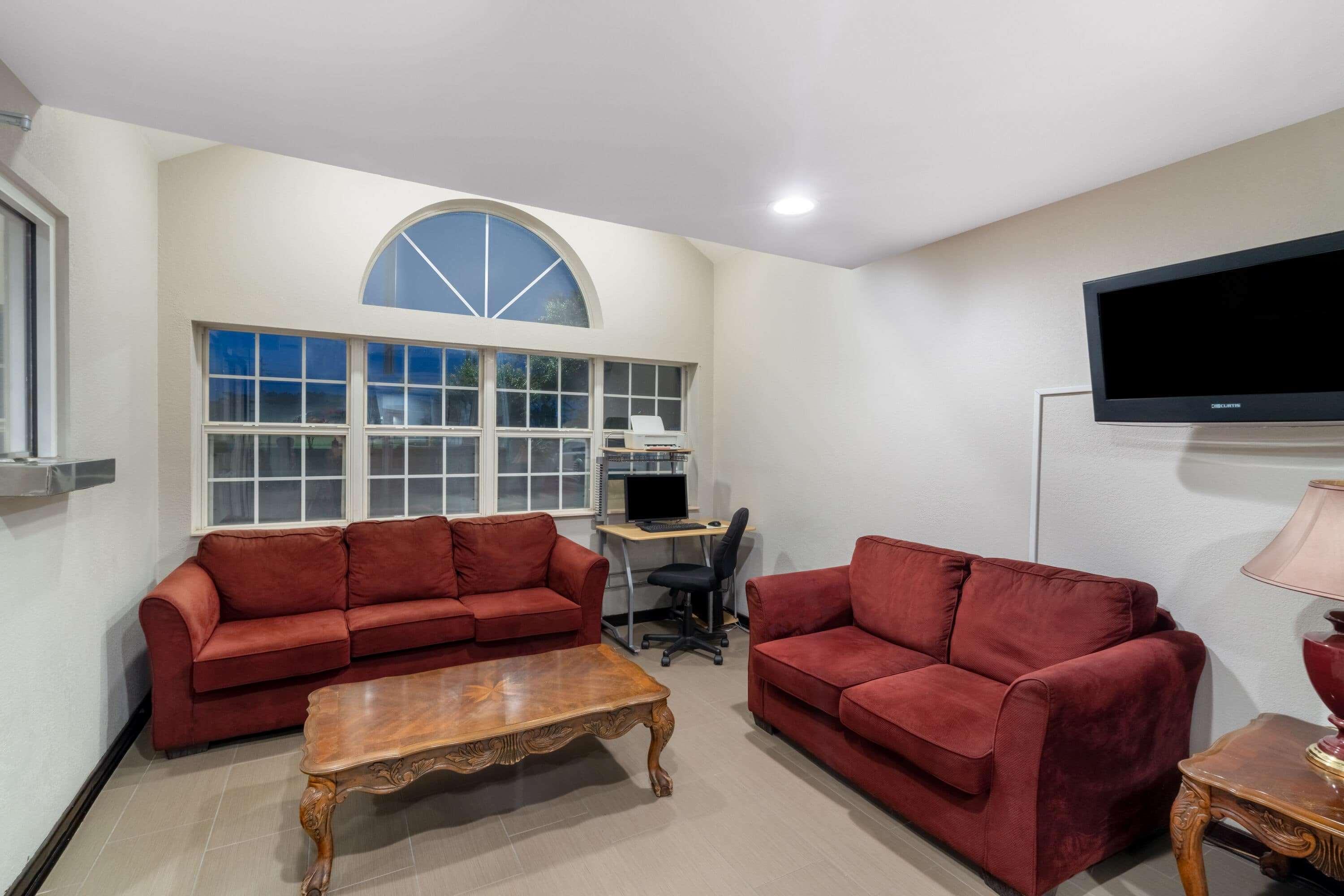 Microtel & By Wyndham Savannah/pooler 3*