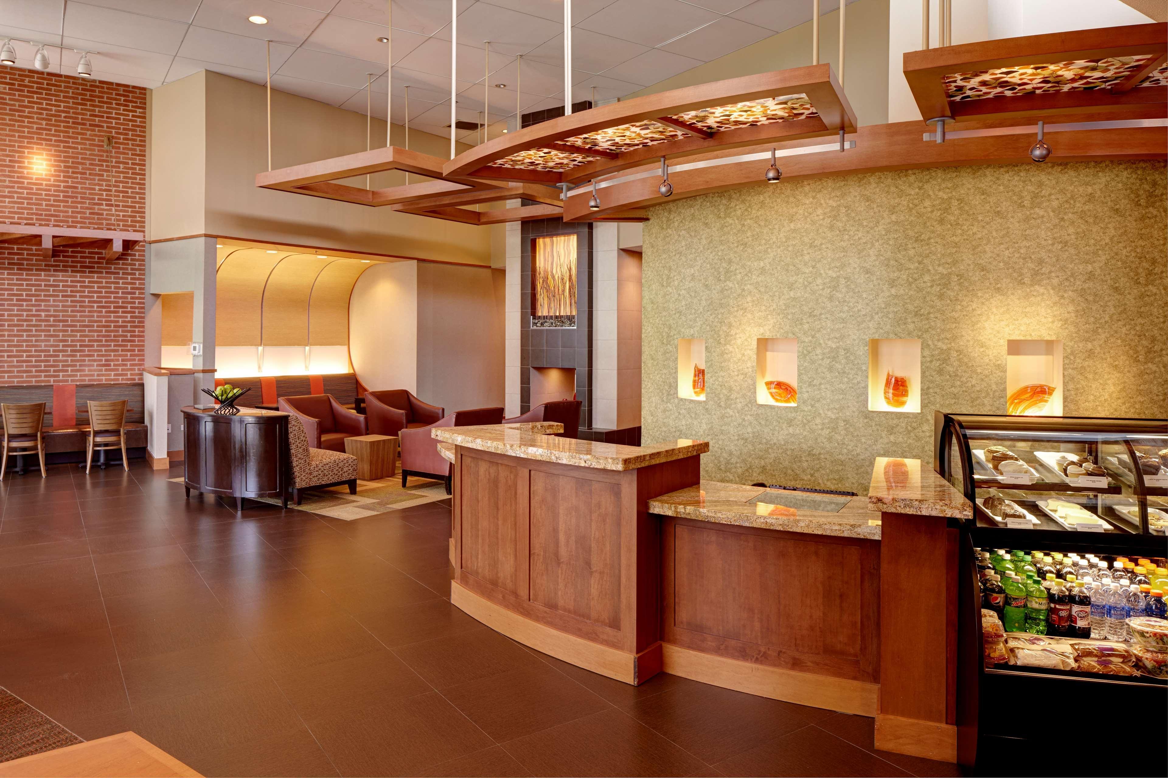 Hyatt Place Airport Hotel Savannah