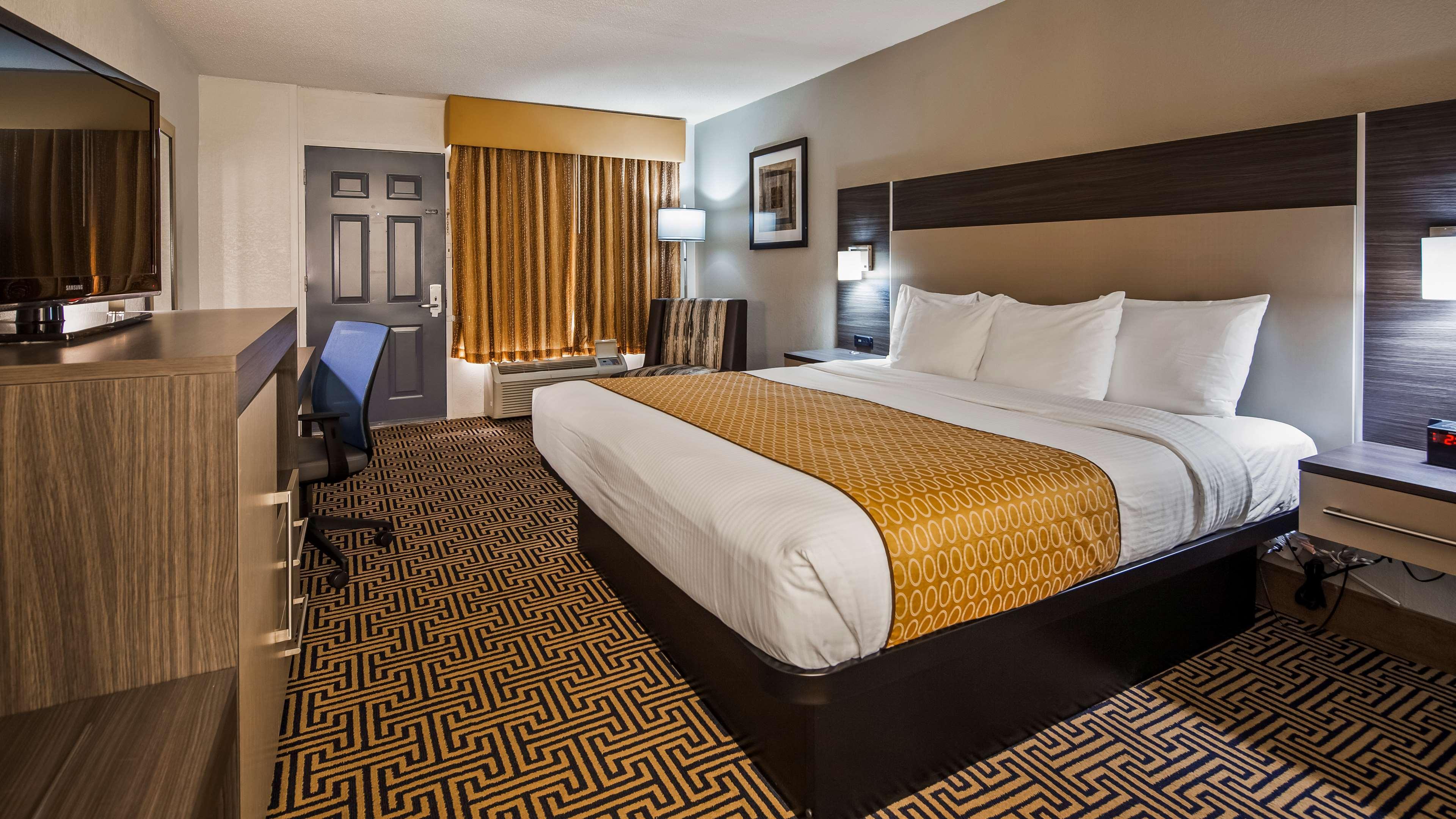 Best Western Central Hotel 3*
