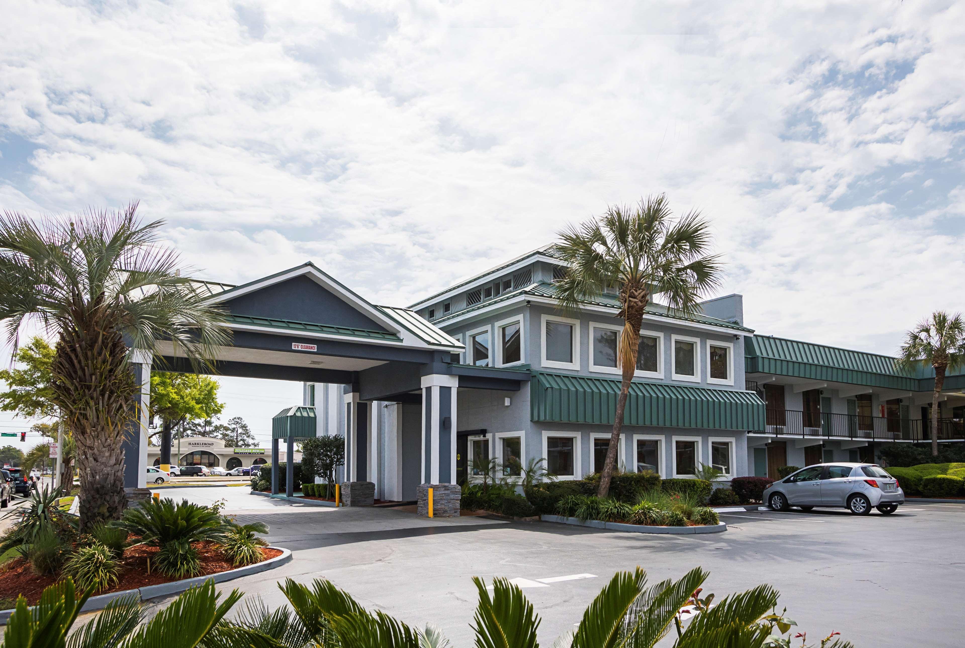 Best Western Central Hotel 3*