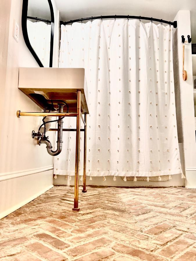 Be Our Gaston's A Walk In The Park Apartment *