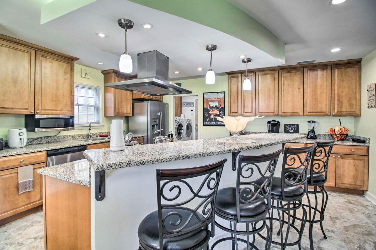 Holiday home Escape About 11 Mi To Historic District! Savannah