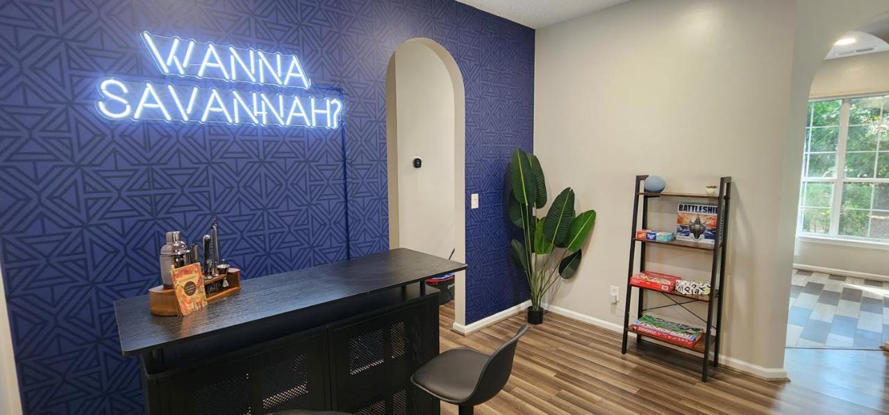 New! Wanna House, Modern, Great Location! Savannah