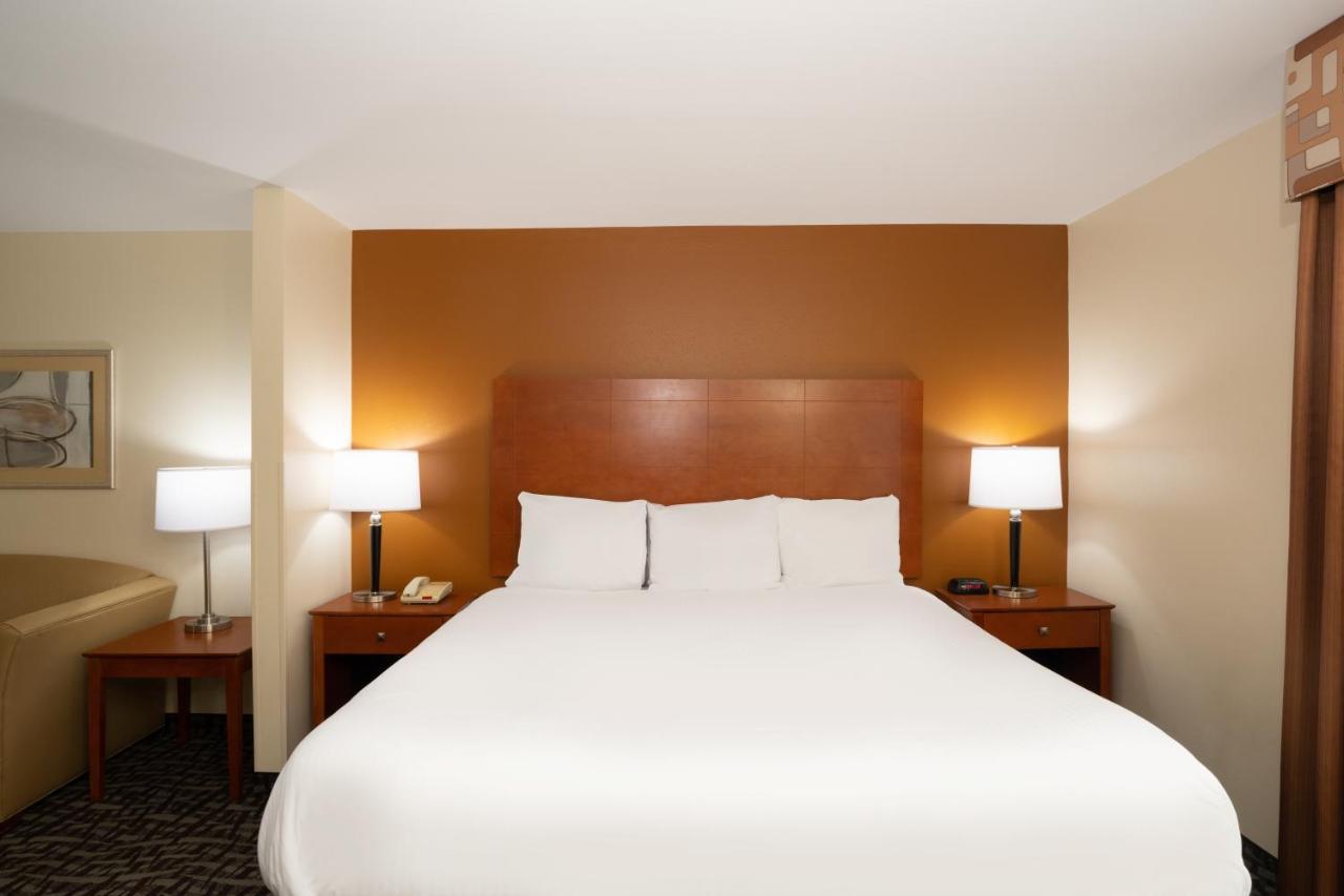Baymont By Wyndham South Hotel 3*