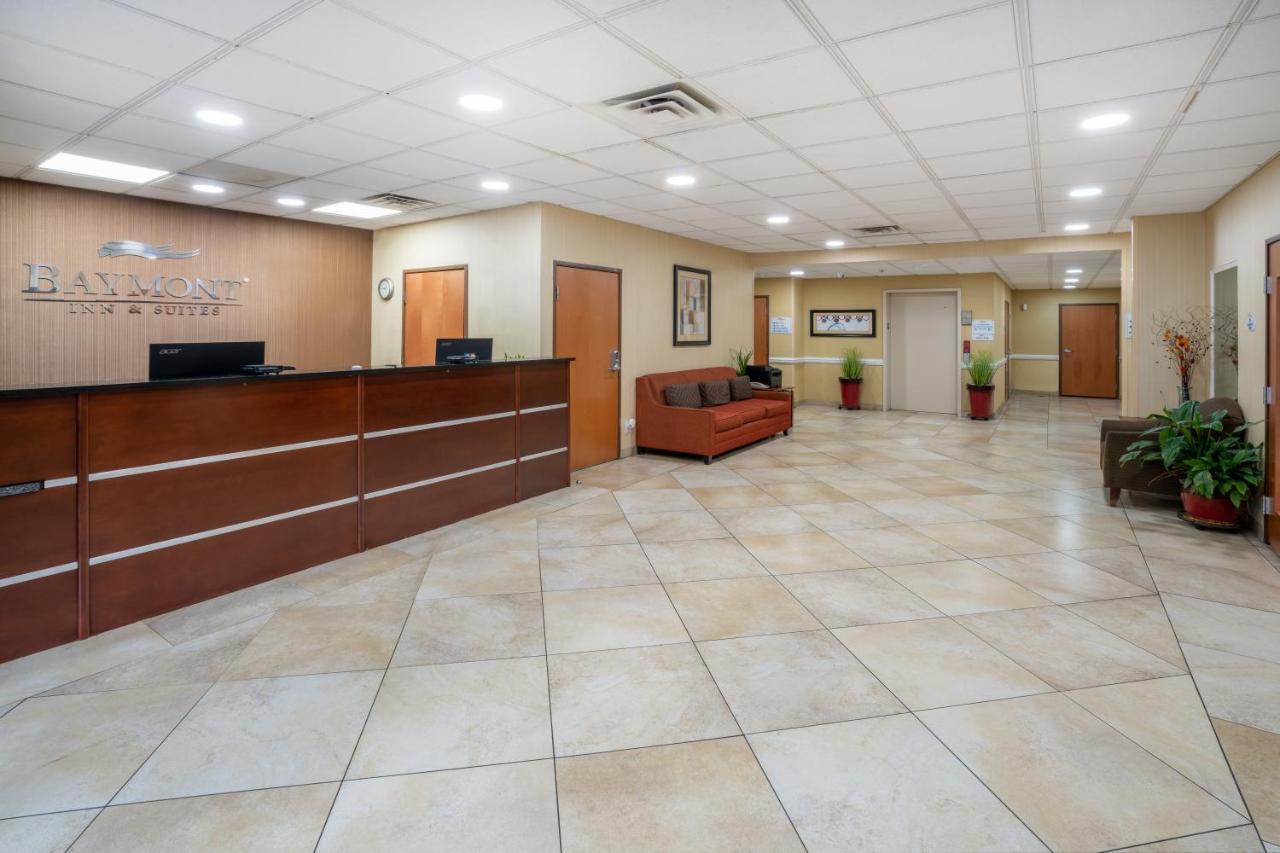 Baymont By Wyndham South