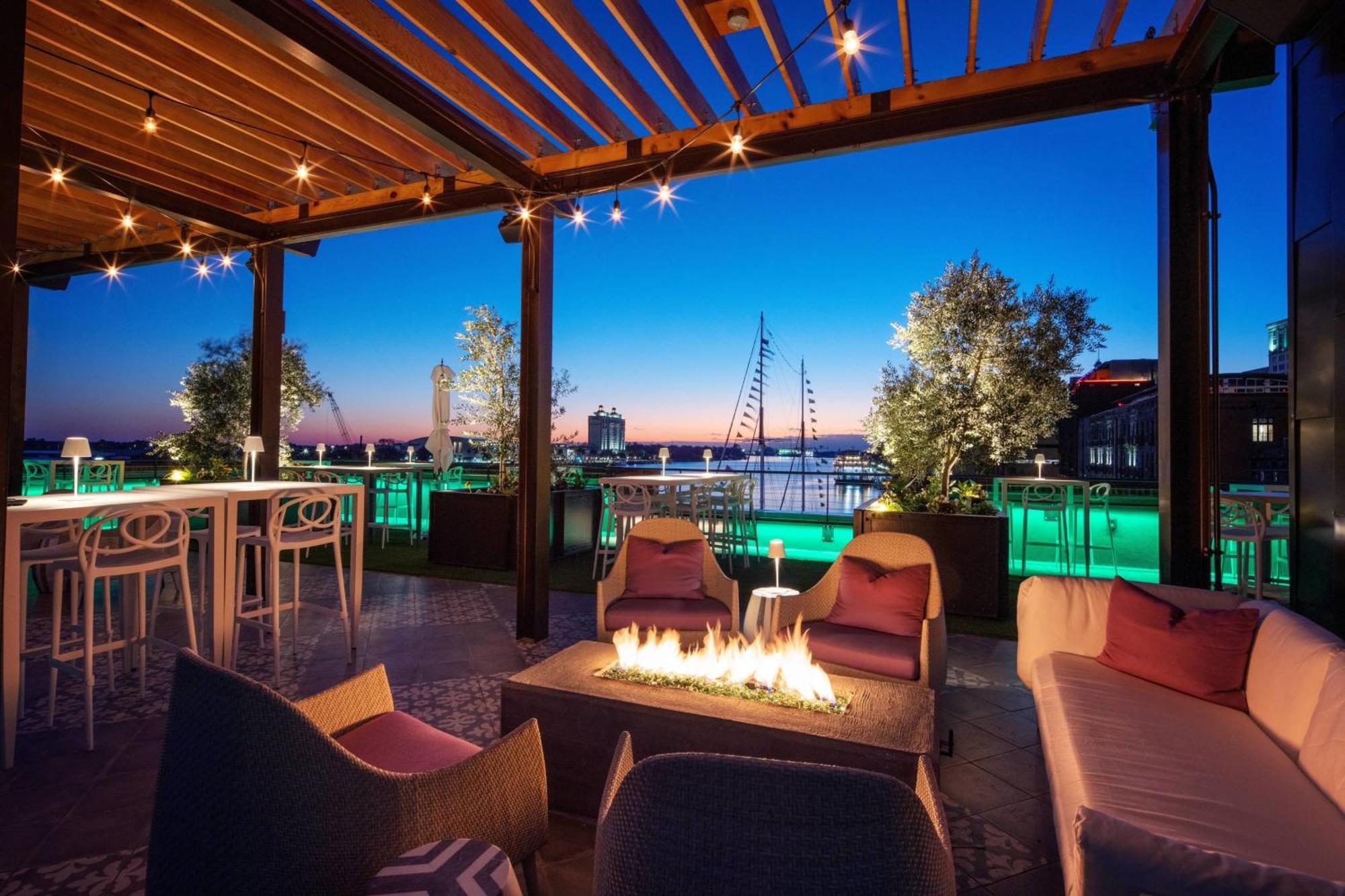 Jw Marriott Plant Riverside District