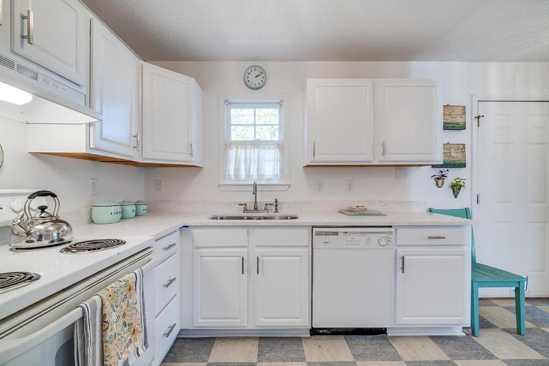 Hunter's Ridge Upper Apartment Savannah