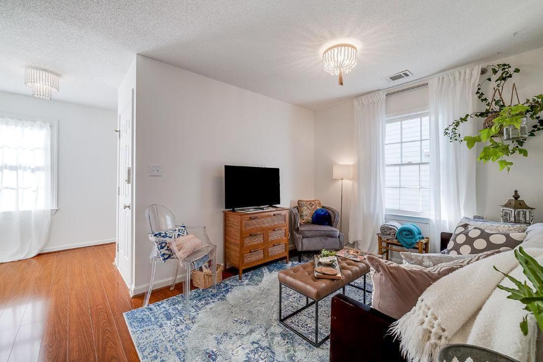 Hunter's Ridge Upper Apartment