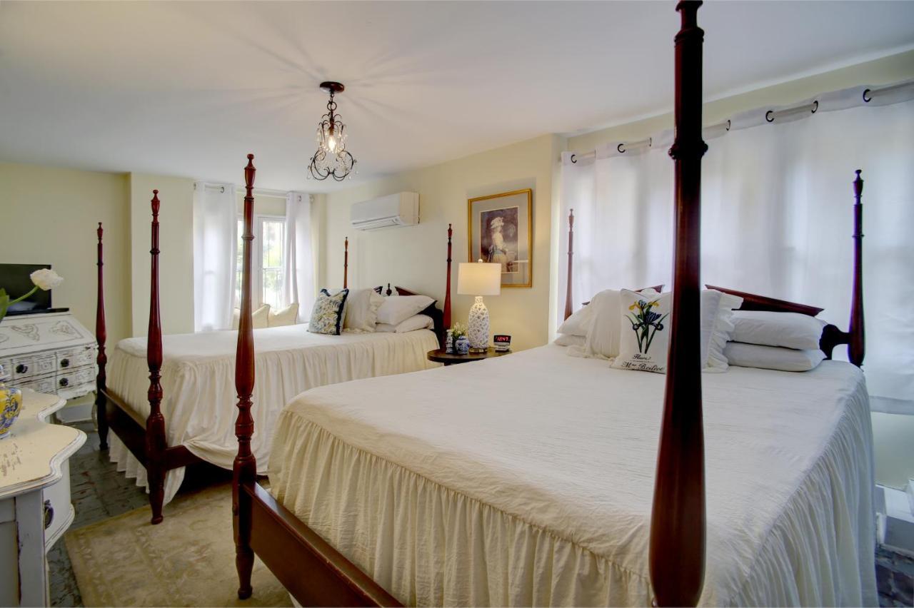 Forsyth Park Bed & Breakfast 4*