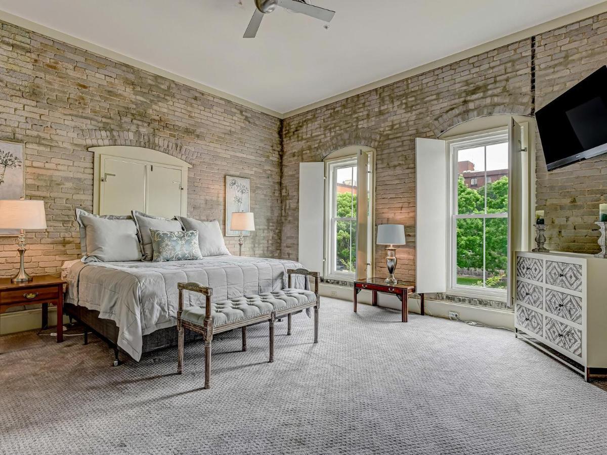 Riverview Penthouse Holiday home