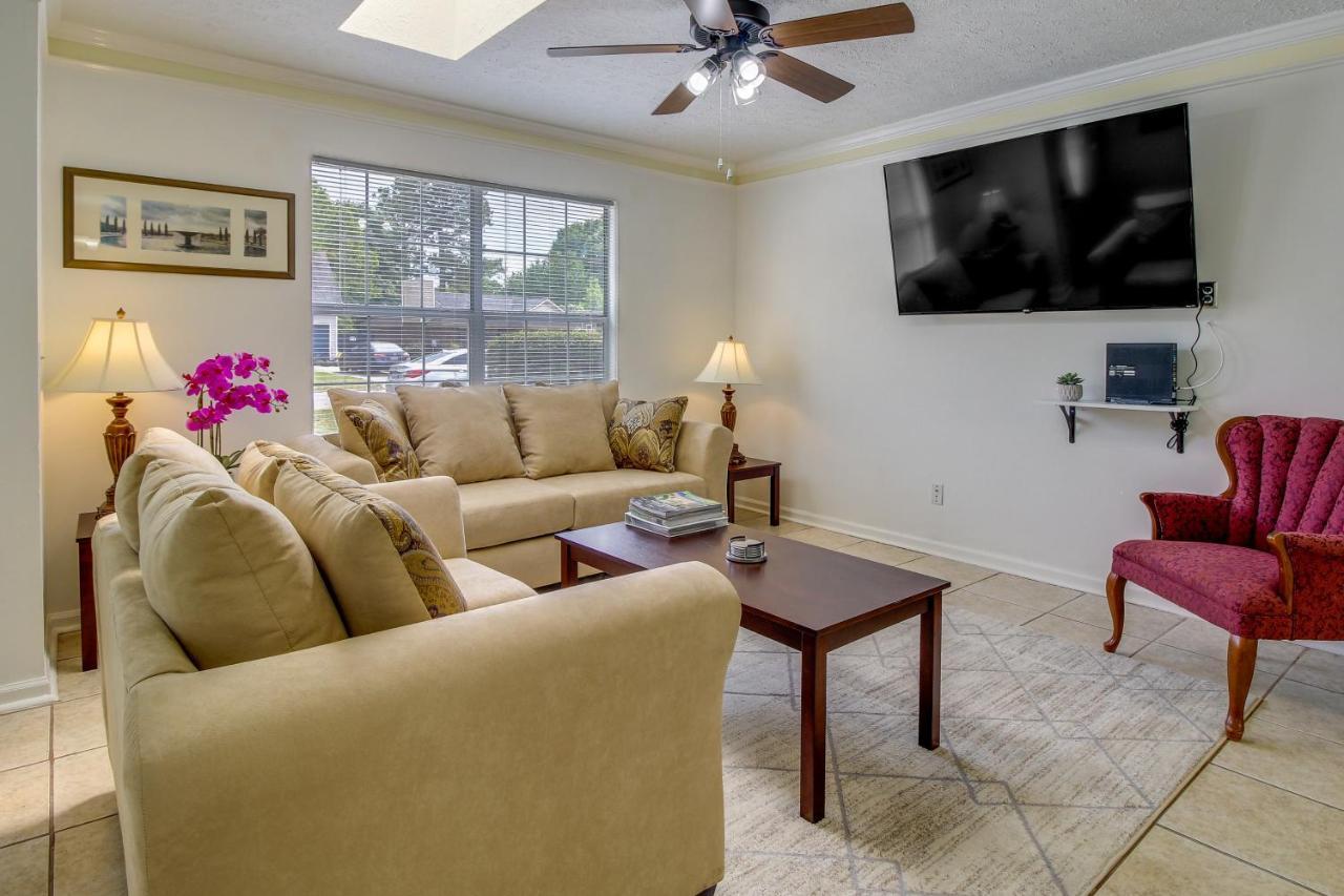 Vacation About 8 Mi To River Street! Holiday home *