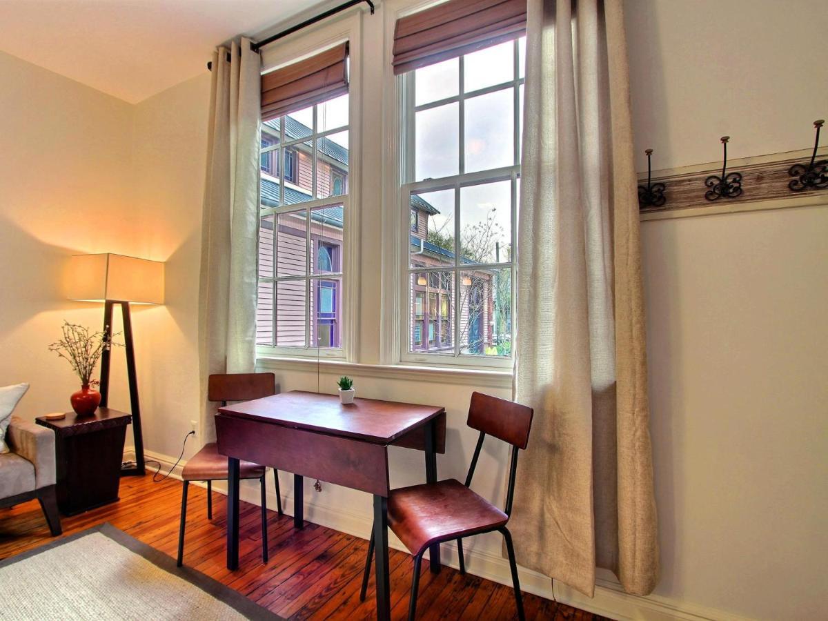 Fountain View Apartment
