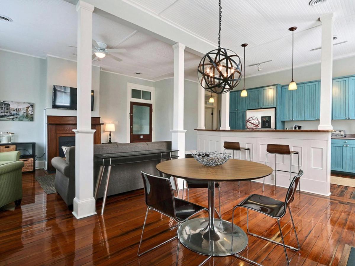 Apartment Lafayette Row Unit 3 *