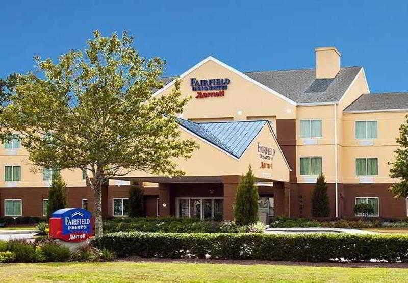 Hotel Fairfield & Airport 3*