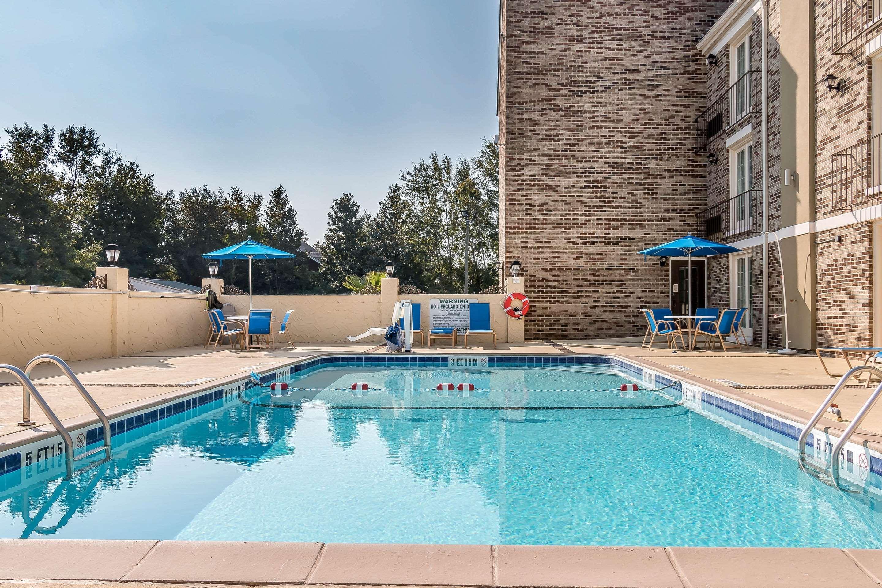 Comfort Inn 3*