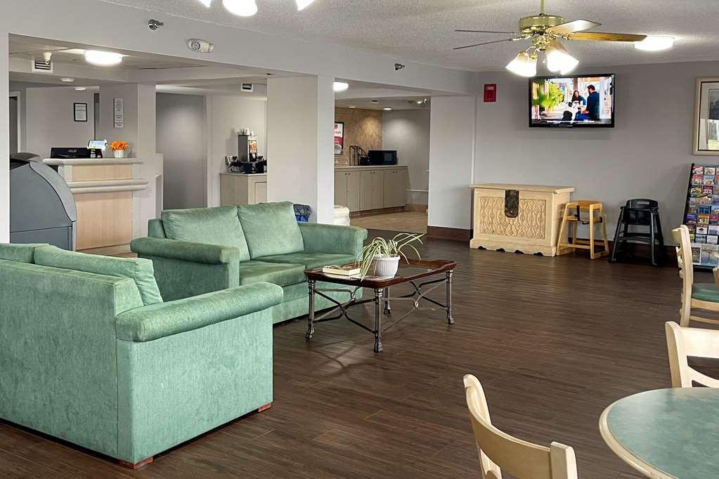 Hotel Econo *