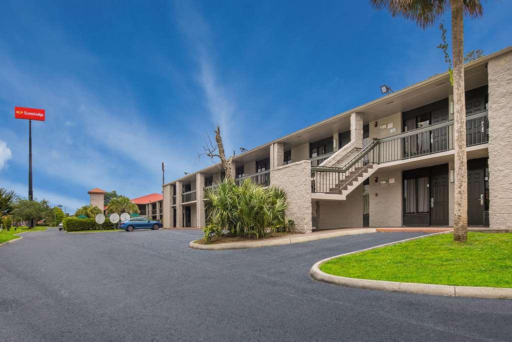 Hotel Econo Savannah
