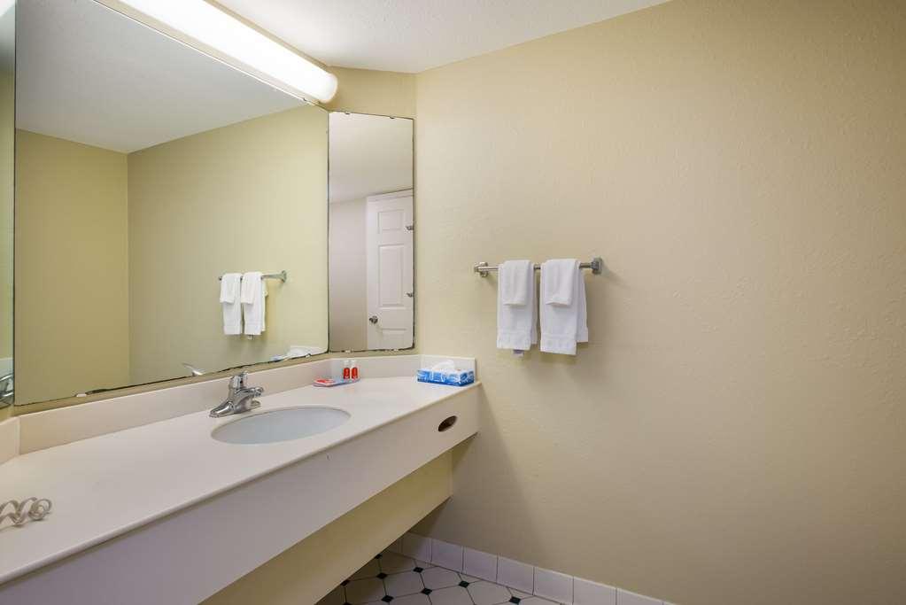 Econo Hotel Savannah