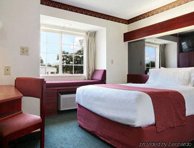 Microtel & By Wyndham Savannah/pooler 3*
